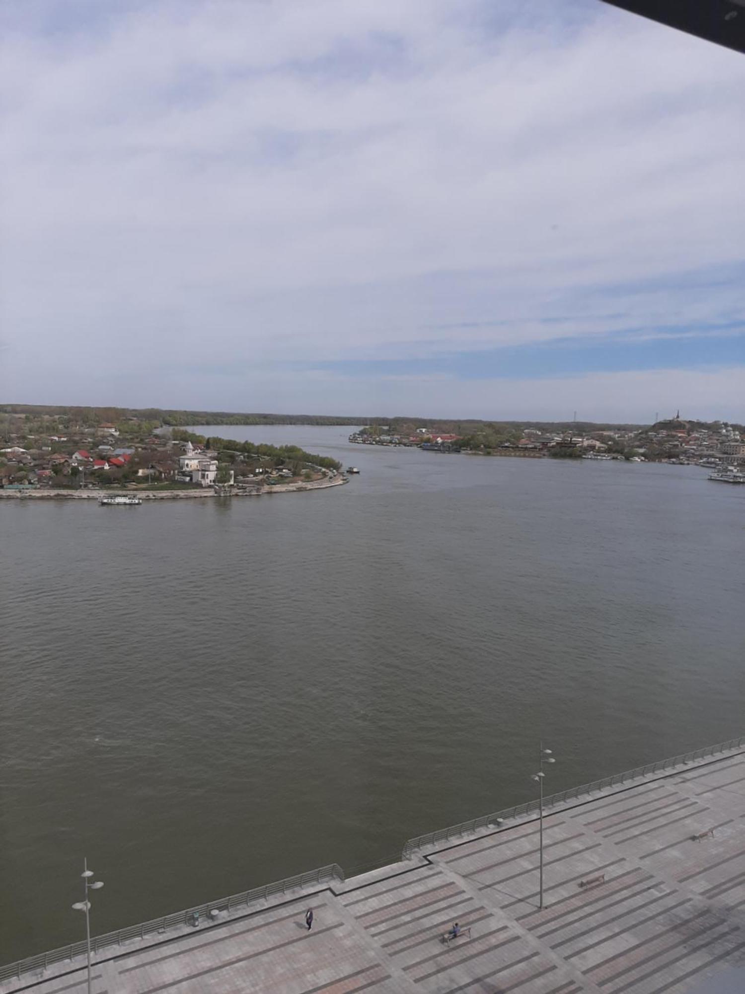 Delta Danube View Apart Tulcea Exterior photo